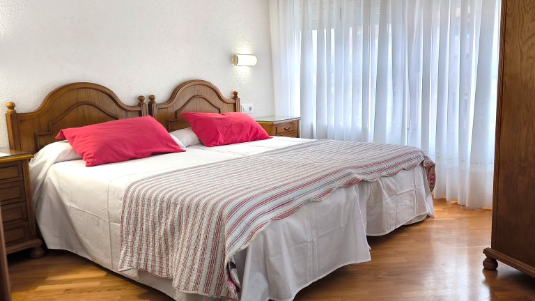 Habitacion Cuadruple Hostal Hispano3