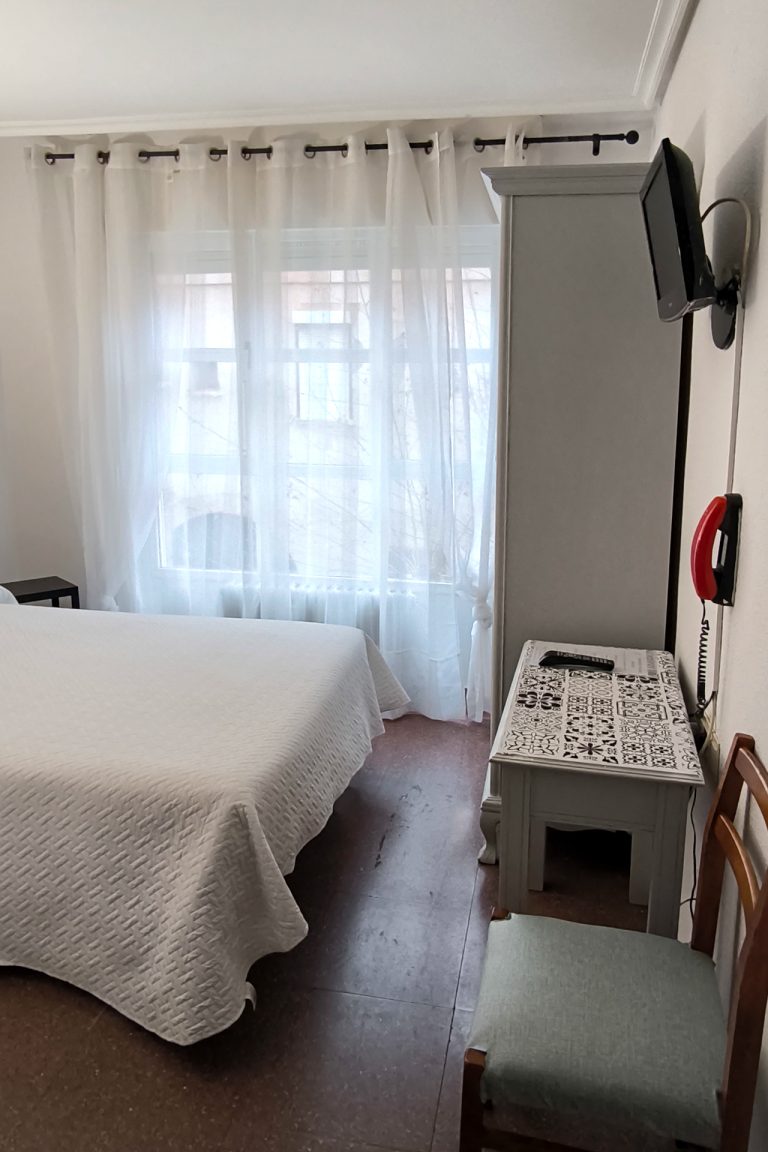 Habitacion individual Hostal Hispano3